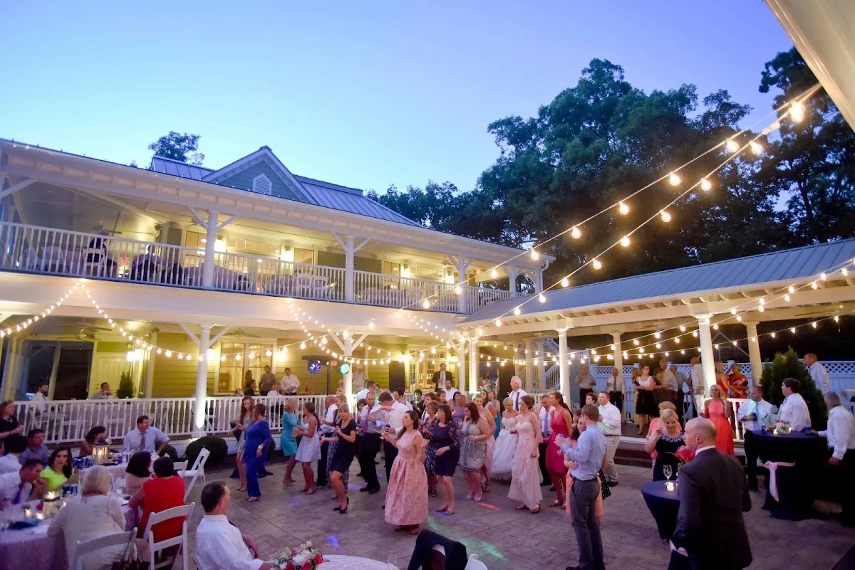 Alexander Homestead by Wedgewood Weddings