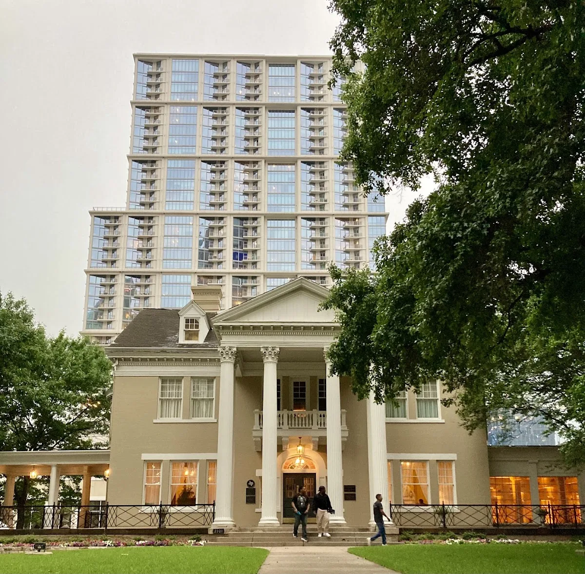 Arts District Mansion gallery