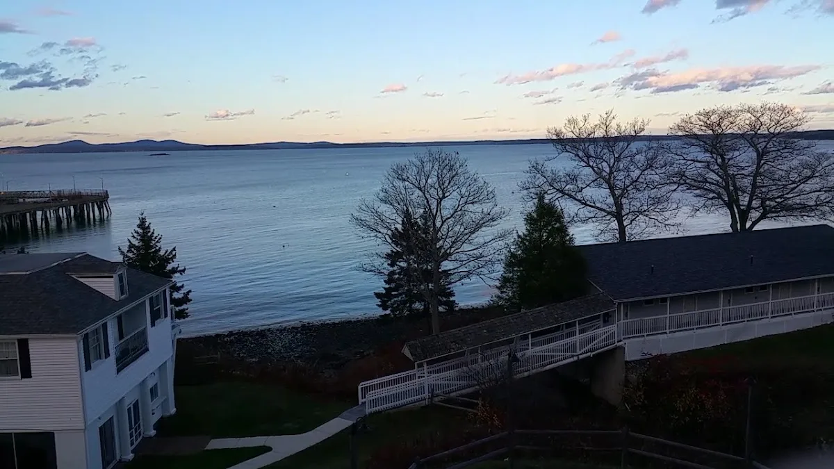 Atlantic Oceanside Hotel & Event Center gallery