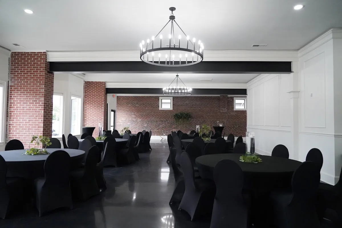 Canal Pointe gallery