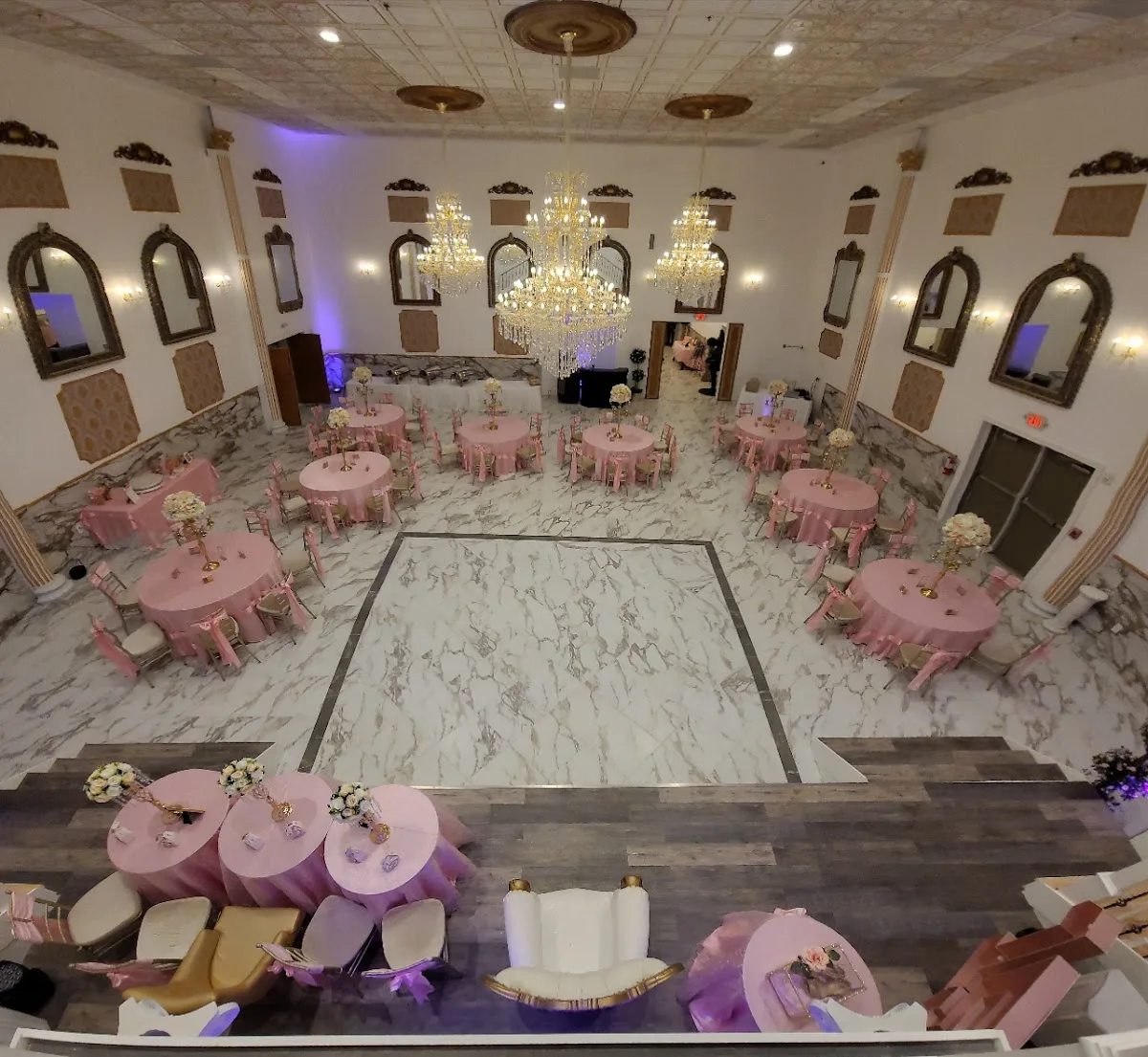 CHIC VENUE IN TAMPA BAY (ANDERSON GOLDEN PALACE LOCATION) gallery
