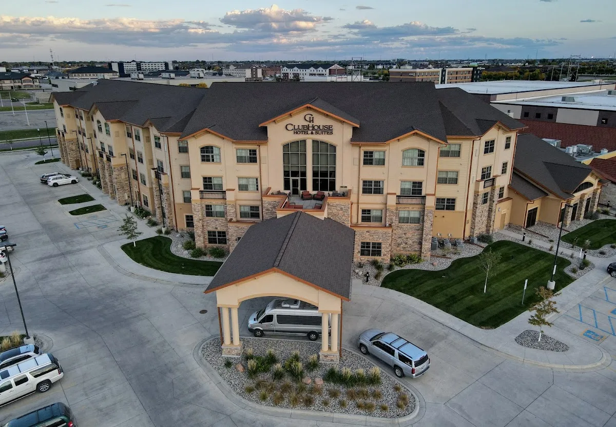 Clubhouse Hotel & Suites gallery