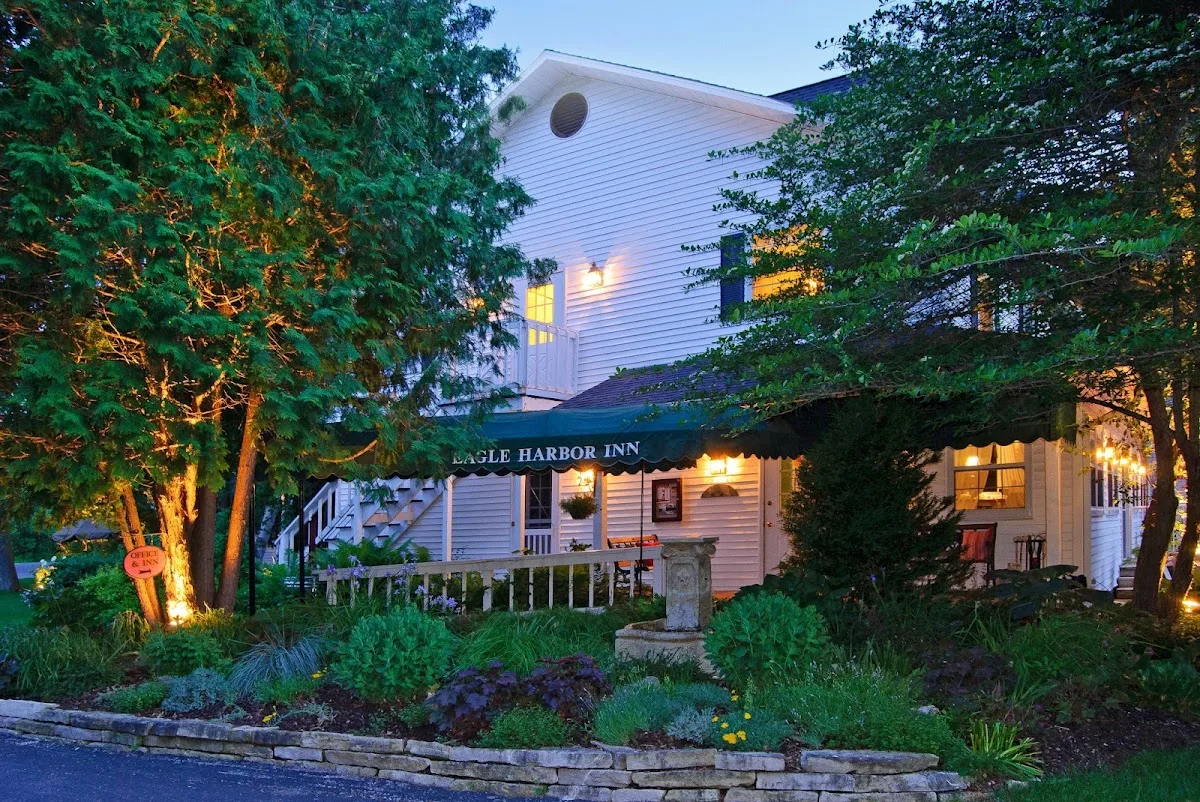 Eagle Harbor Inn