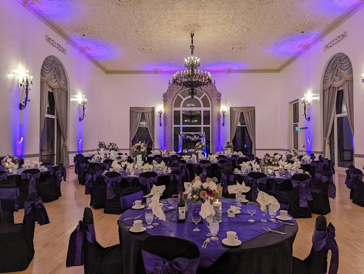 F.D.E.S. Portuguese Hall of Monterey