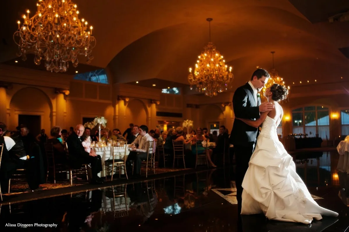 Farmington Gardens — Garden & Outdoor in Hartford, CT