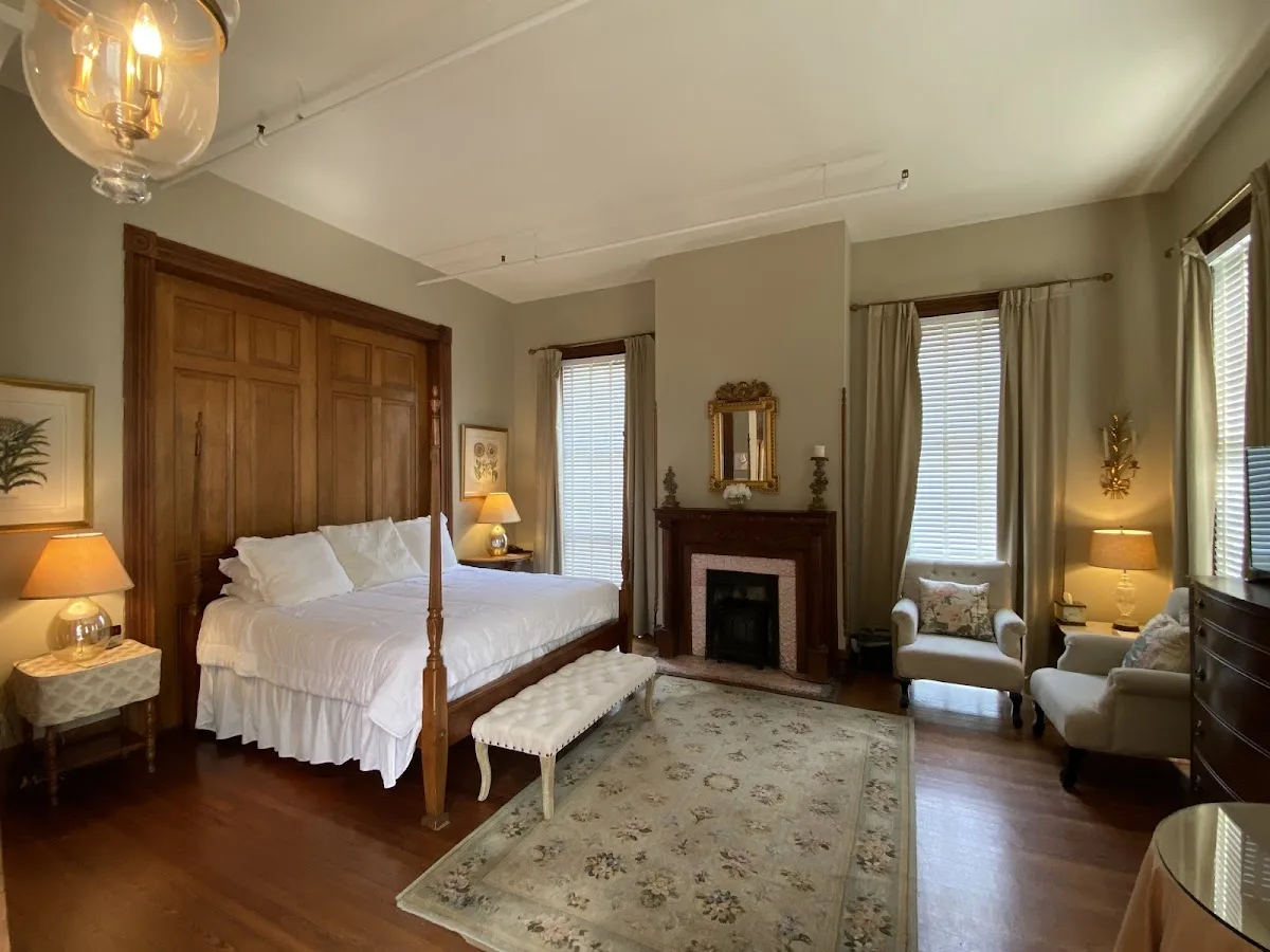 Forsyth Park Inn gallery