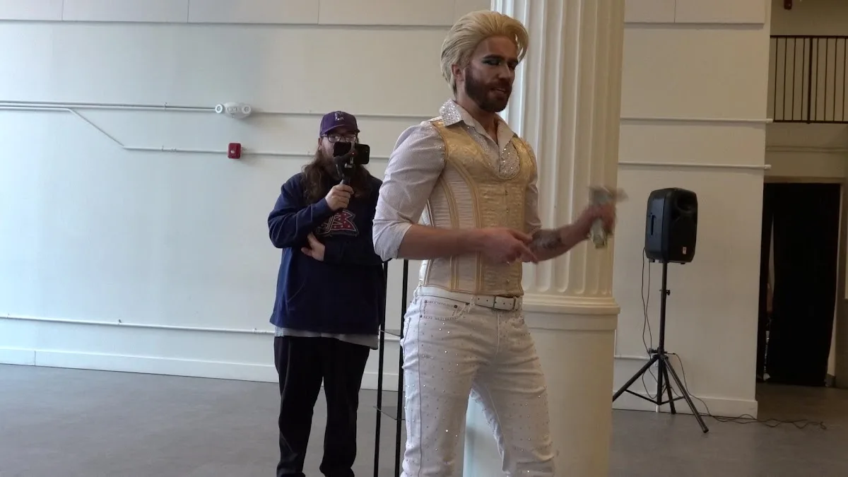 Franklin on Penn gallery