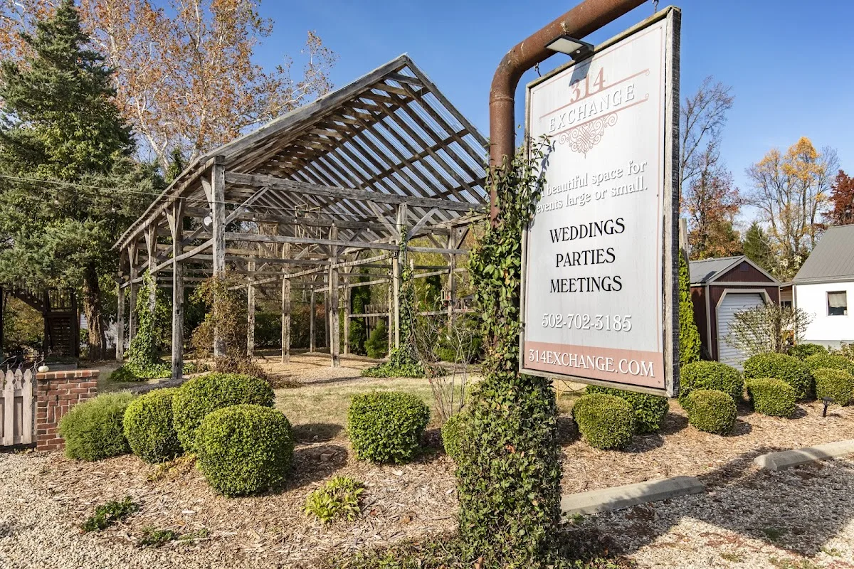 Gheens Foundation Lodge gallery