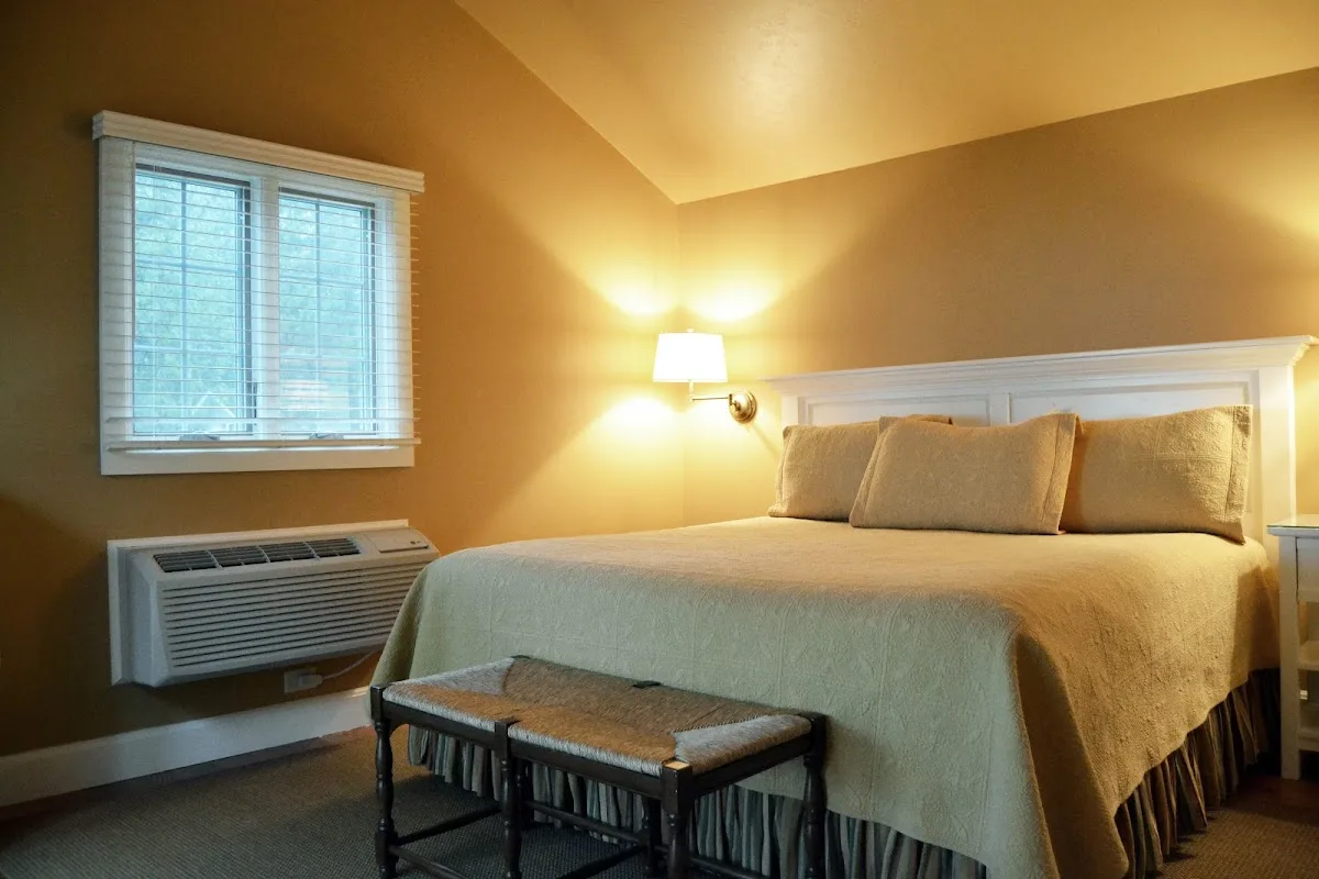 Gordon Lodge gallery