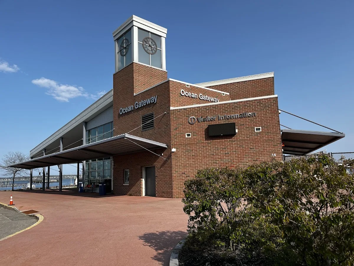 Halo at the Point gallery