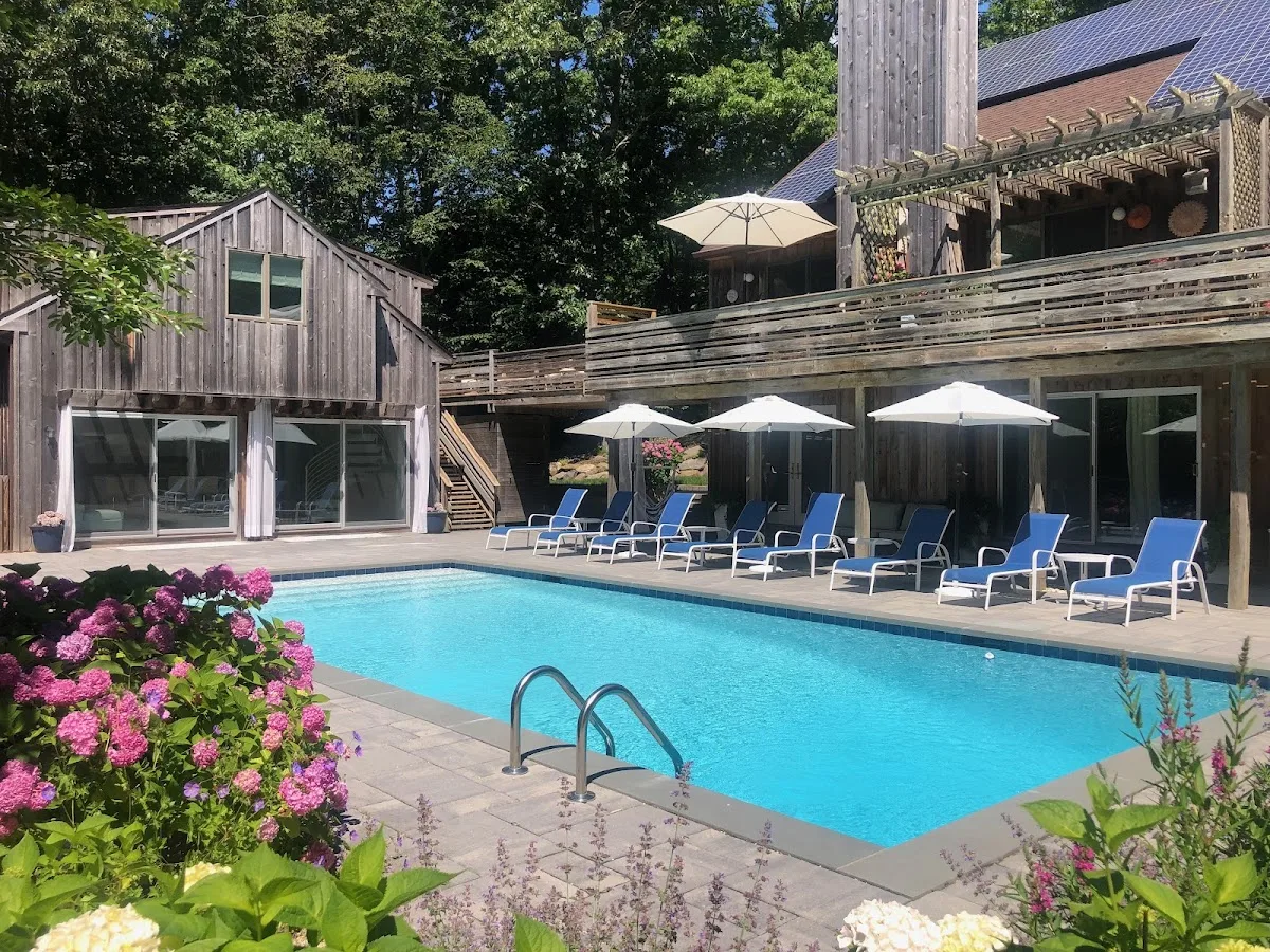 HAMPTON BAYS ANDERSON-WARNER HALL gallery