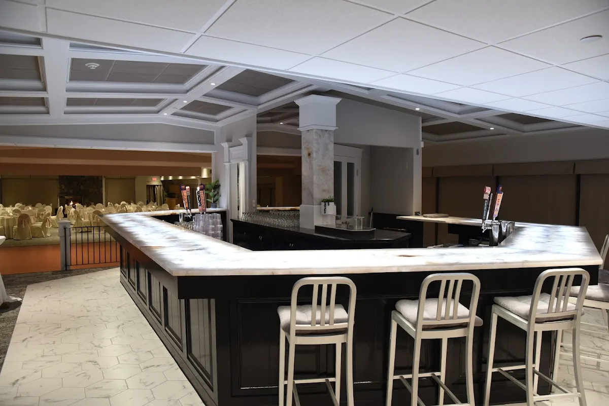 Hyla Brook Estate gallery