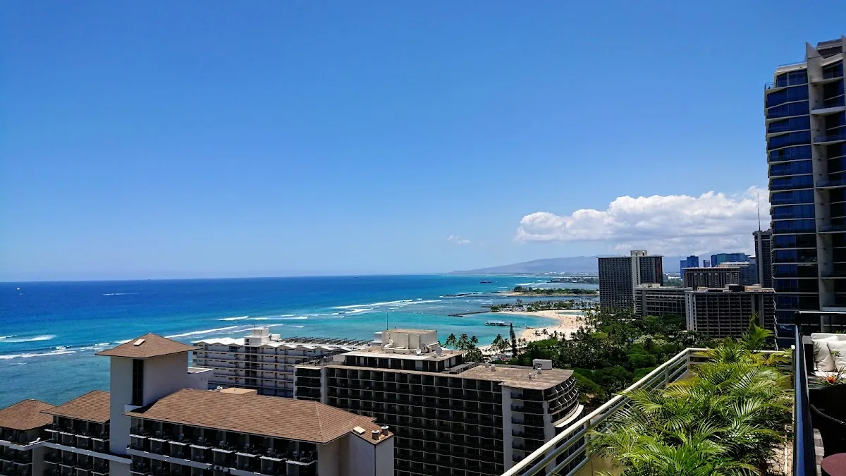 Leahi Room & Lanai by Deck. at Queen Kapiolani Hotel