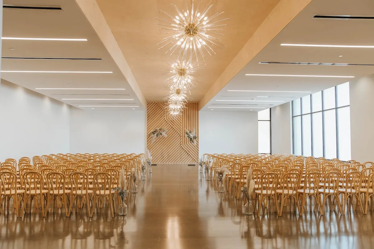 Loft at Luna gallery