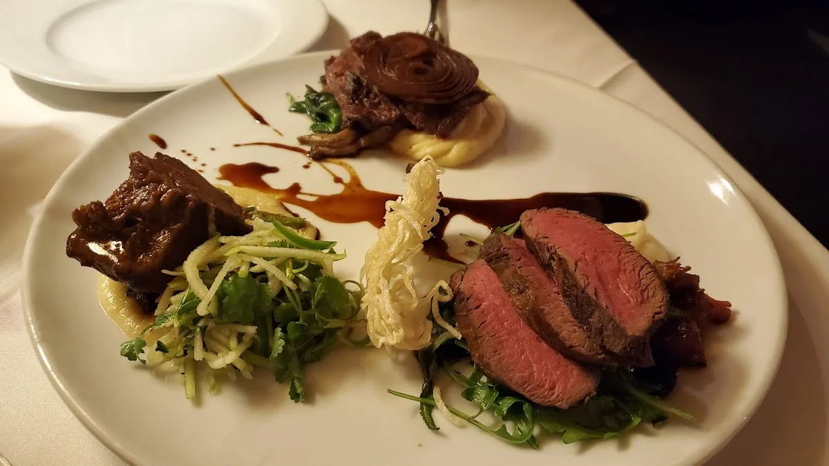 Saddle Peak Lodge gallery