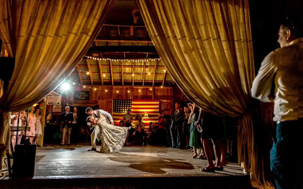 Tall Timber Barn — Garden & Outdoor in Poconos, PA