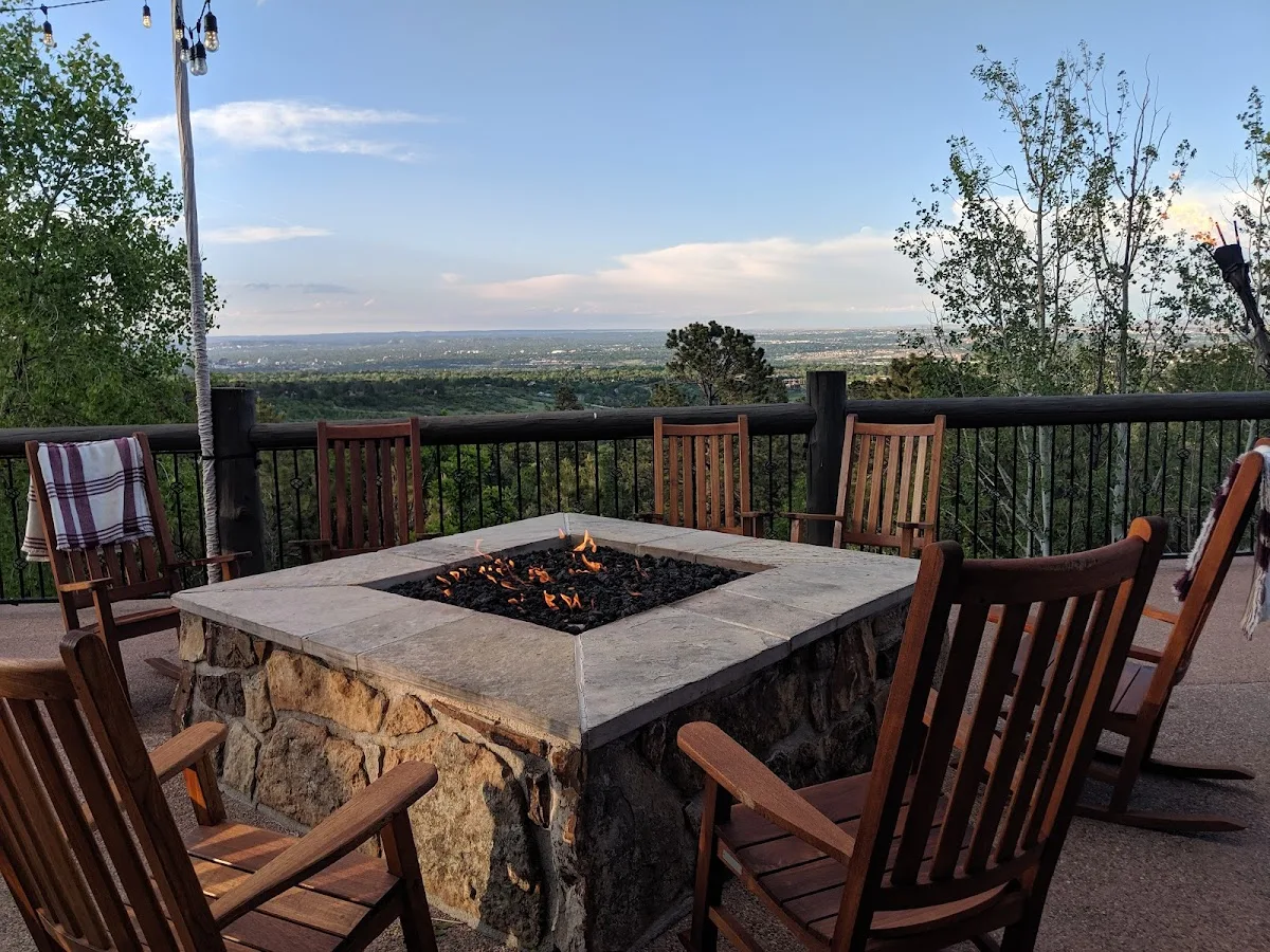 The Broadmoor's Cheyenne Lodge gallery