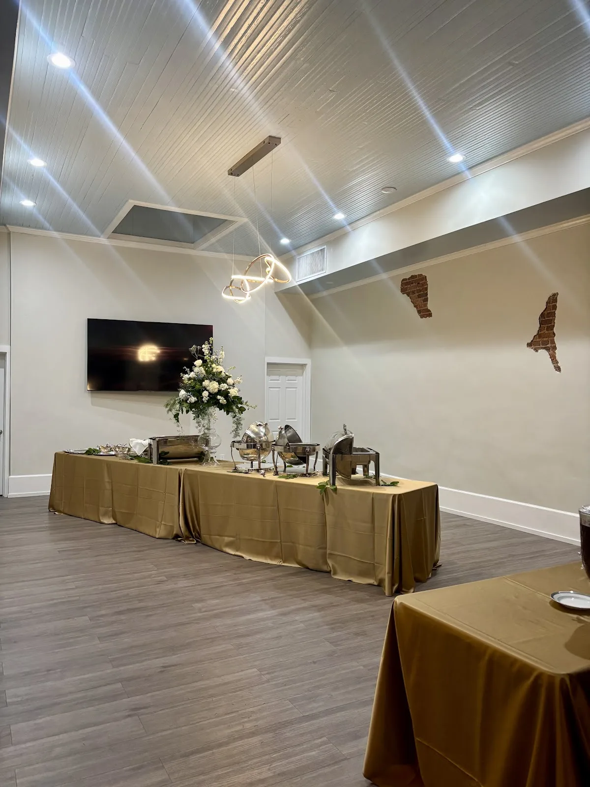 The Courtyard on Dauphin — Ballroom & Banquet in Mobile, AL