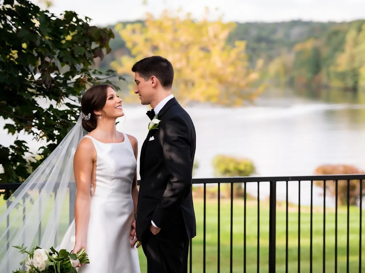 The Lake House Inn gallery