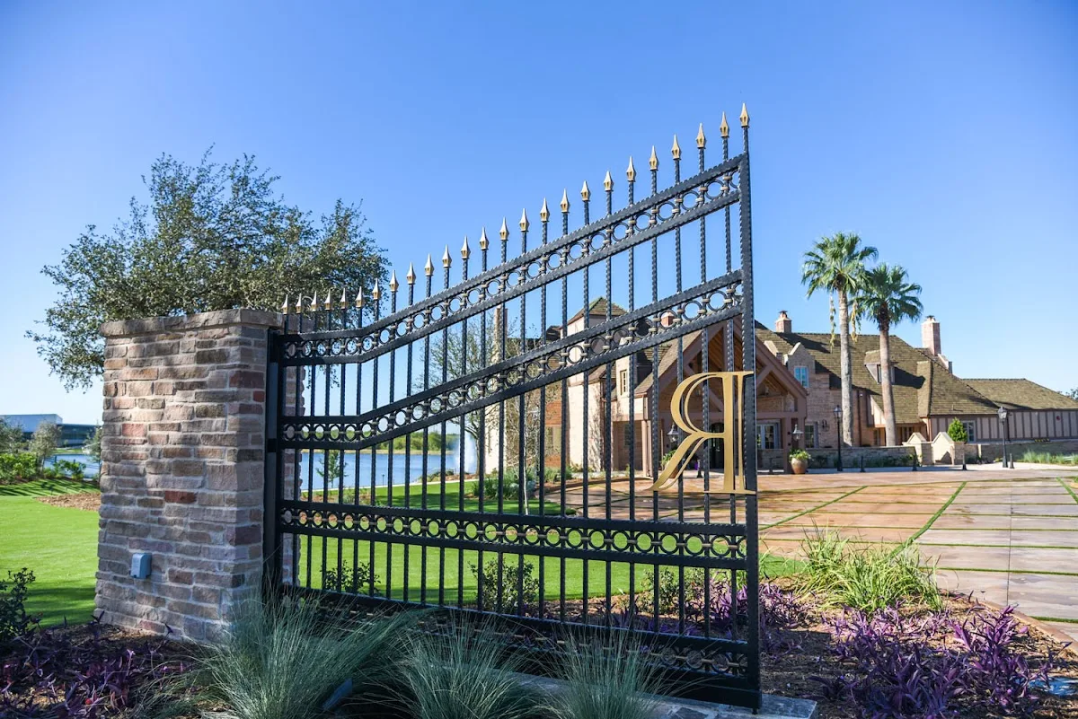 The Red Berry Estate gallery