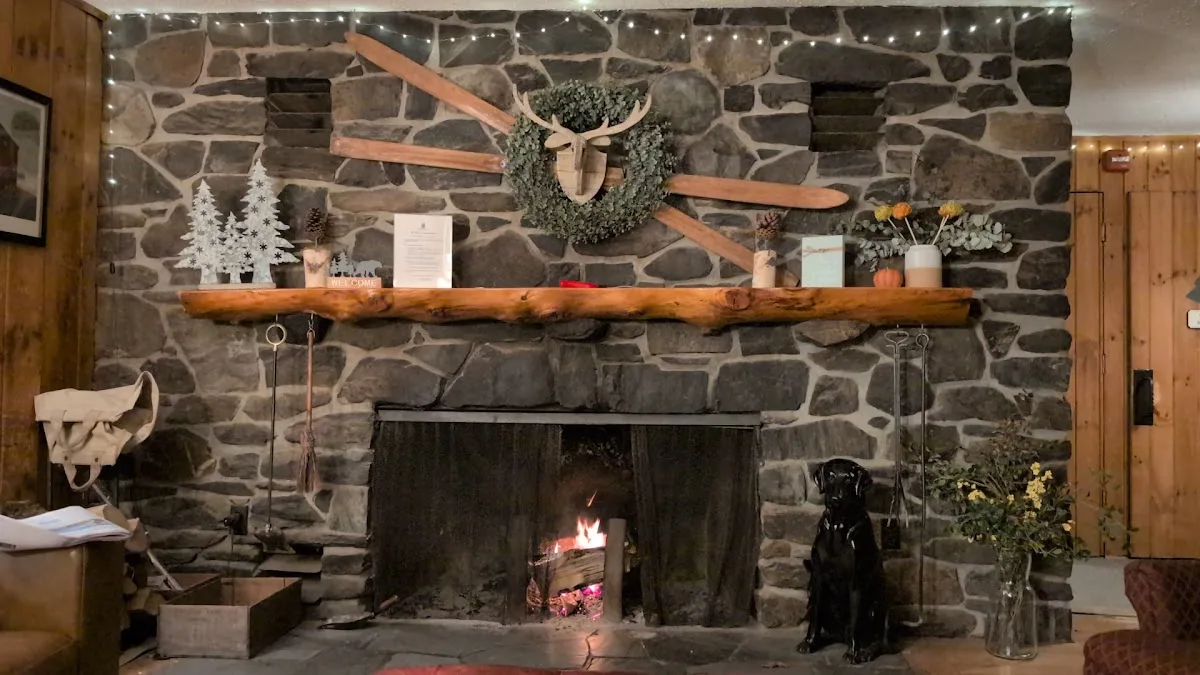 Timberholm Inn gallery