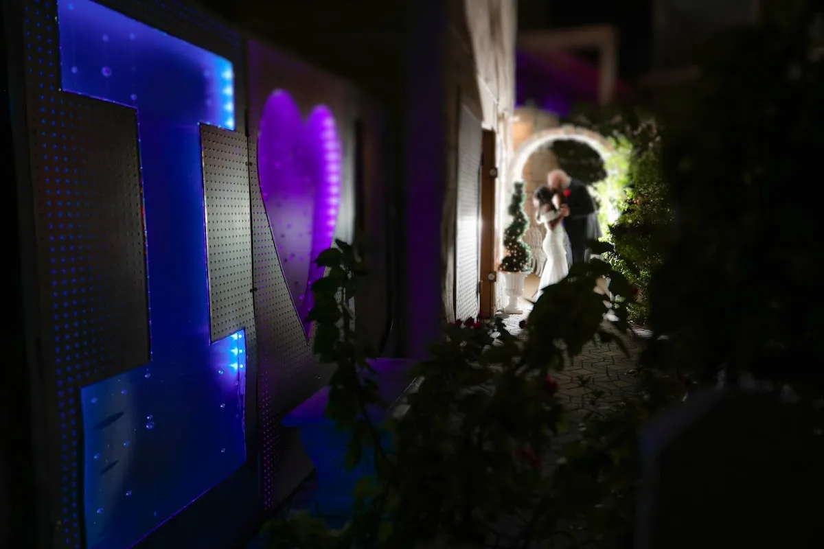 Viva Las Vegas Wedding Chapel gallery