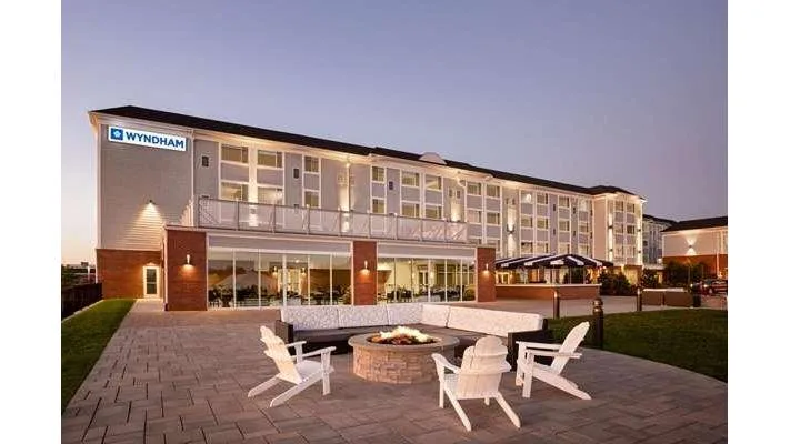 Wyndham Newport Hotel — Waterfront in Newport, RI